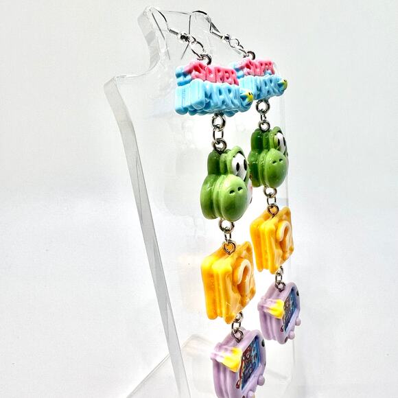 Mario Earrings - Chain Earrings - Yoshi Earrings - Gamer Accessories Gifts - Picture 2 of 8